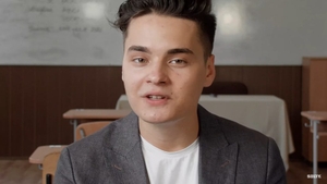 Selly își lansează de Ziua României propriul show de dezbatere. Cum arată mega-platoul din care va modera emisiunea