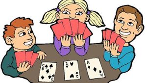 BANC | Patru prieteni jucau poker. Sună un telefon, unul dintre ei răspunde: "Da! Bine dragă, cu niște prieteni...ce spui?... o blană?”