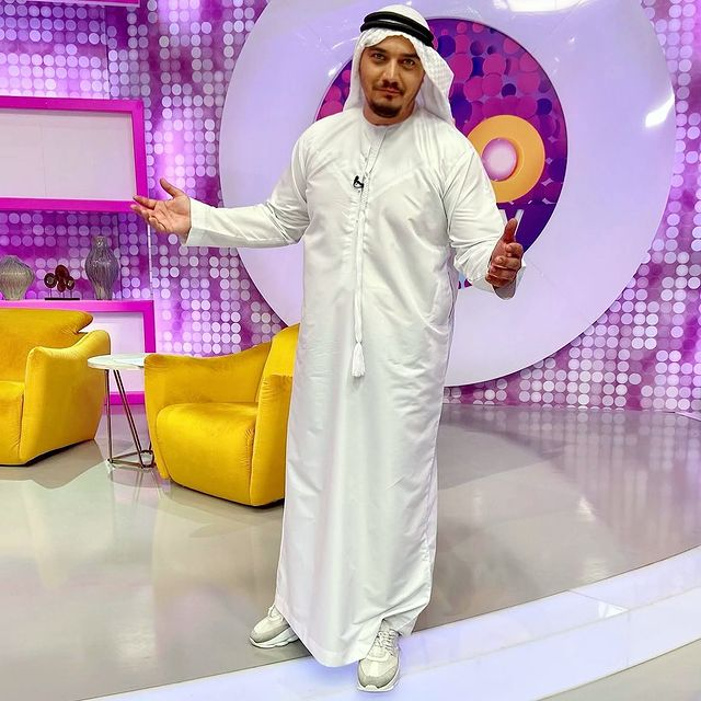 Bursucu: "O perioadă am stat în casă și am plâns, pentru că nu îmi venea să cred ce mi se întâmplă, nu realizam, totuși aveam 22 de ani!" / Foto : Instagram.com