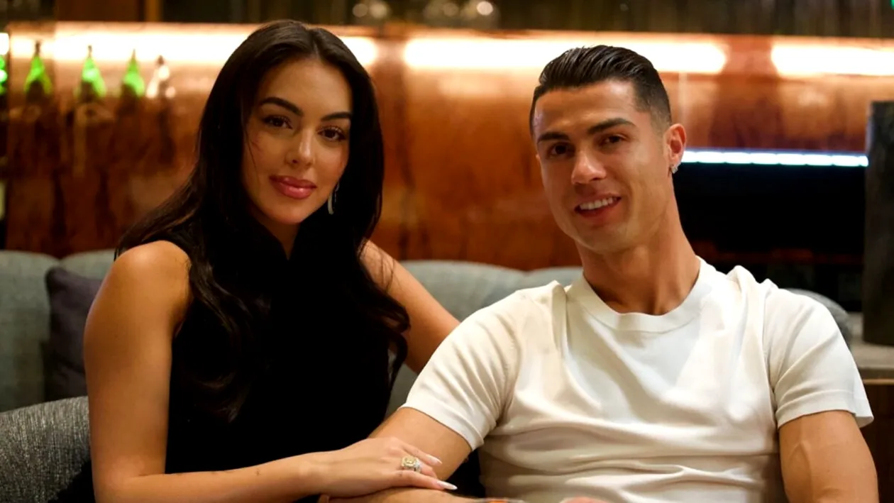 Cristiano Ronaldo a cerut-o, în sfârșit, de soție pe Georgina Rodriguez. Cum arată uriașul inel de logodnă