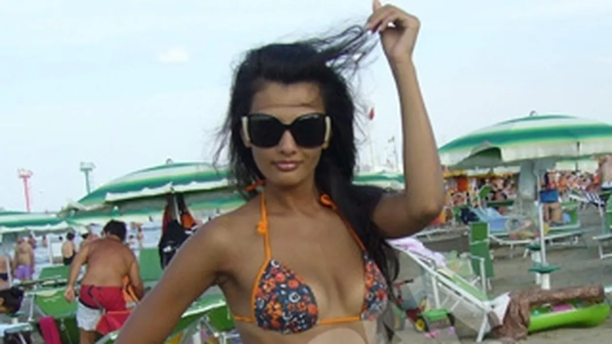 Mirela Chirila le-a dat emotii salvamarilor din Italia! Nu stie sa inoate, dar s-a dus in larg cu colacul