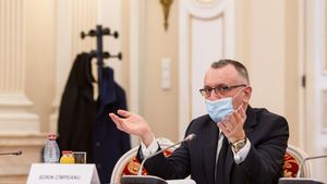 55.000 de elevi s-au vaccinat anti-COVID. Anunțul a fost făcut de Sorin Cîmpeanu