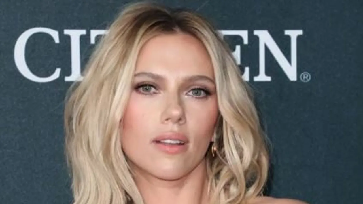 Scarlett Johansson va deveni mamă. Când va naşte celebra actriţă