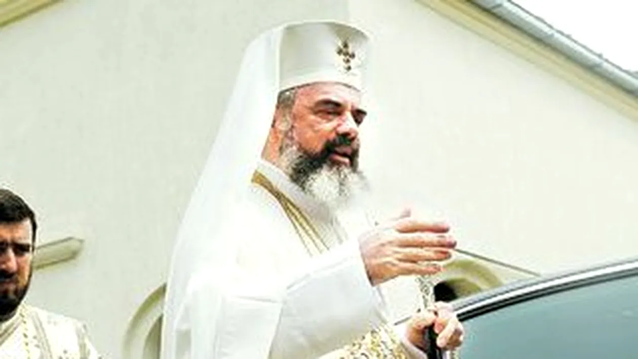 Impacare istorica intre Patriarhul Daniel si rudele din DobrestiL-am iertat pe fratele meu!
