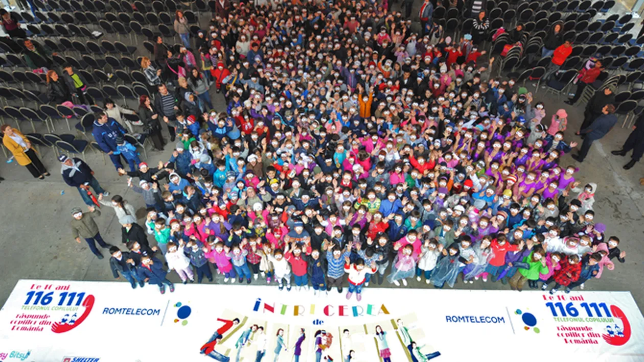 Mesaje socante la Telefonul Copilului: Doamna, veniti sa ma luati, ca altfel ma sinucid!