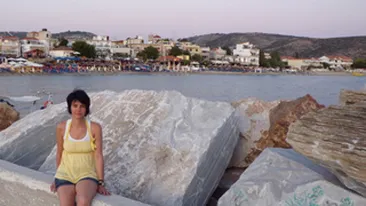 Raluca Arvat, pentru prima data in Grecia: Apa e atat de limpede ca poti sa vezi si solzii pestisorilor care-ti inoata la picioare