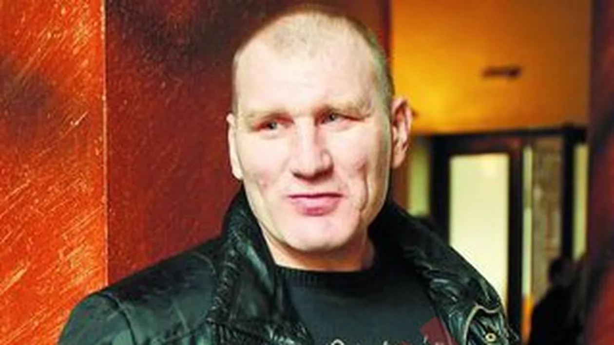 Ii lasa copilul fostei sale sotii