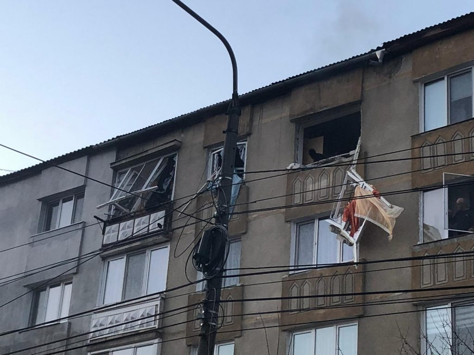 Bărbatul din Bistrița care a produs o explozie și a încercat să se sinucidă a vrut să își omoare fiica și iubita polițist: ”Adio, iubito!”