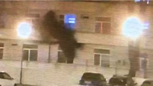Momentul în care izbucnește incendiul la ”Matei Balș” a fost filmat! Fumul negru iese, cu presiune, printr-un geam