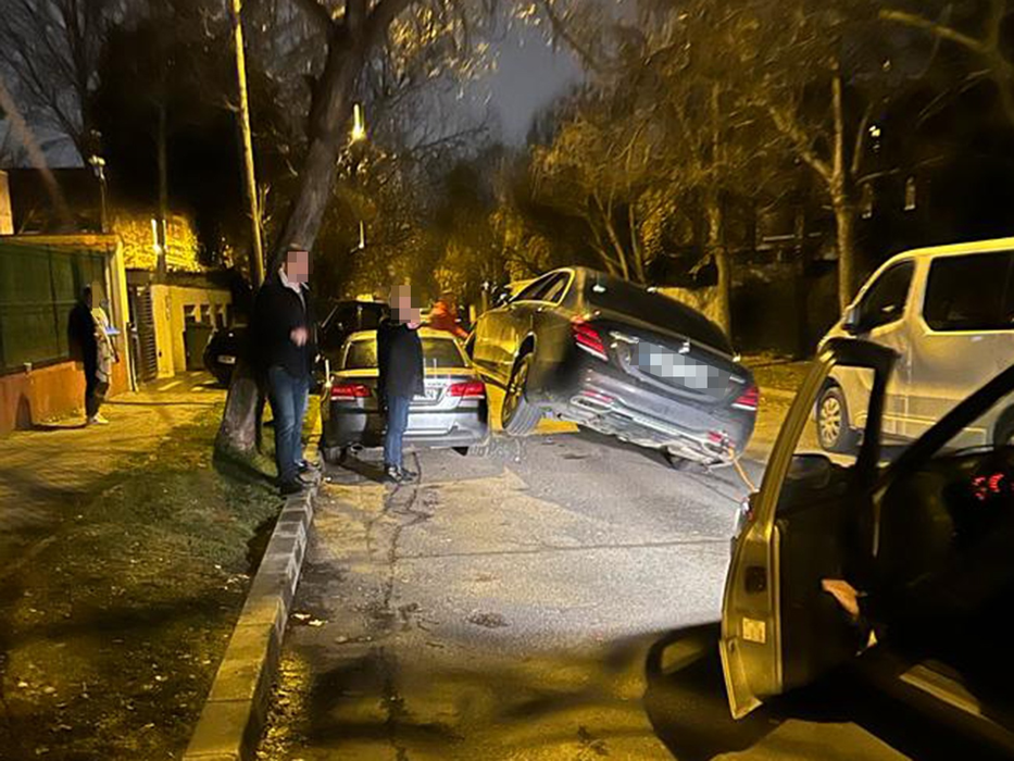 Accident serios în Cartierul Francez din Capitală (SURSA FOTO: CANCAN.RO)