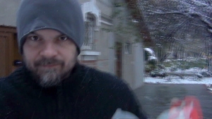 Piersic jr. a sarit la bataie cand a fost intrebat de starea de sanatate a fostei iubite, actrita Dorina Chiriac.