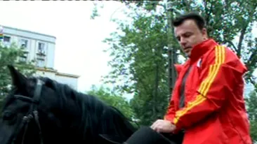 Adrian Enache a primit un armasar de ziua lui: Sportul, viata sanatoasa, dragostea ma fac sa intineresc! Si eu sunt tot un armasar