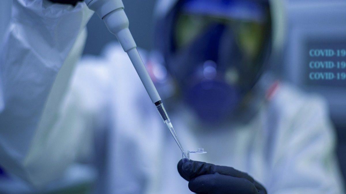 Ce tehnologie folosește vaccinul anti-Covid-19 de la Johnson&Johnson și ce efecte secundare are. Va fi aprobat și în Europa?