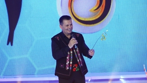 Fiica lui nea Mărin a făcut show în direct! Cum arată acum Larisa şi ce anunţ a făcut nea Mărin