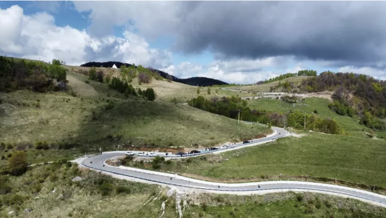 Care este drum montan ce rivalizează cu Transfăgărășan și Transalpina/foto: Facebook