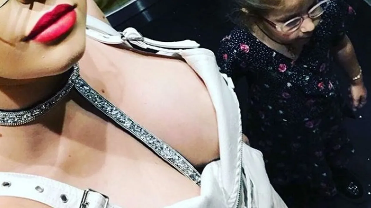 Soția lui Connect-R, apariție sexy la serbarea fiicei sale de la grădiniță! Artistul s-a destăinuit: “Tati e cel mai fericit și cel mai mândru”