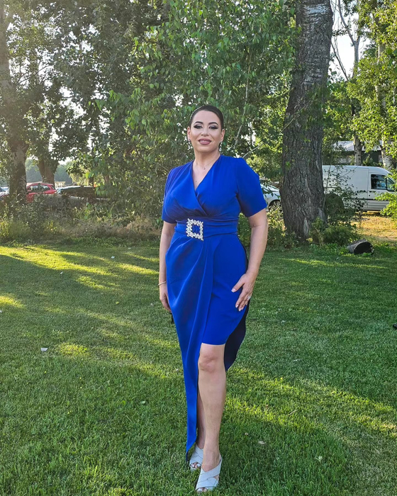 Oana Roman s-a săturat de singurătate şi a dat anunţ matrimonial: „Vă rog eu să nu mă daţi la ziar”