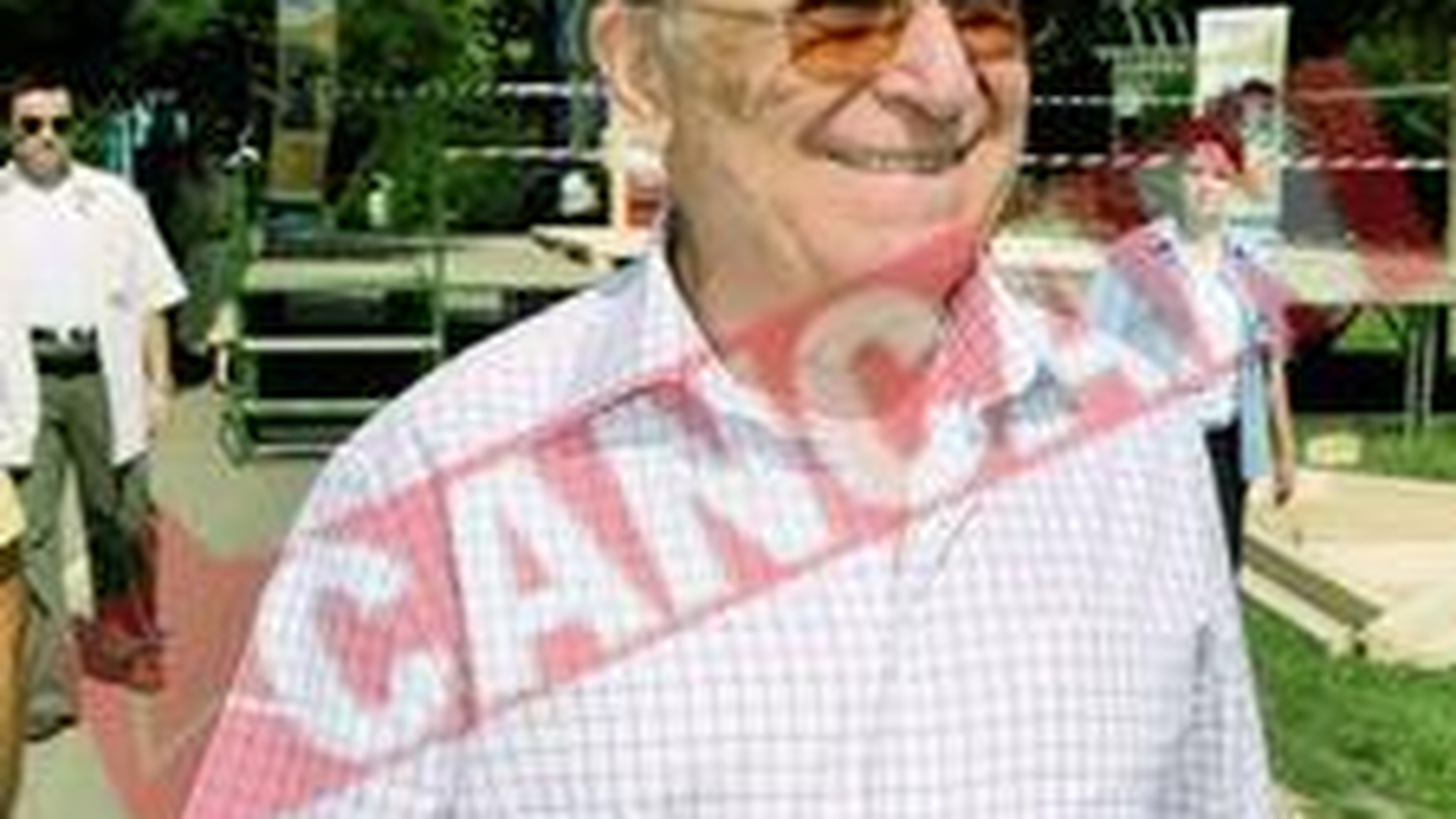 Iliescu: Basescu perturba viata politica