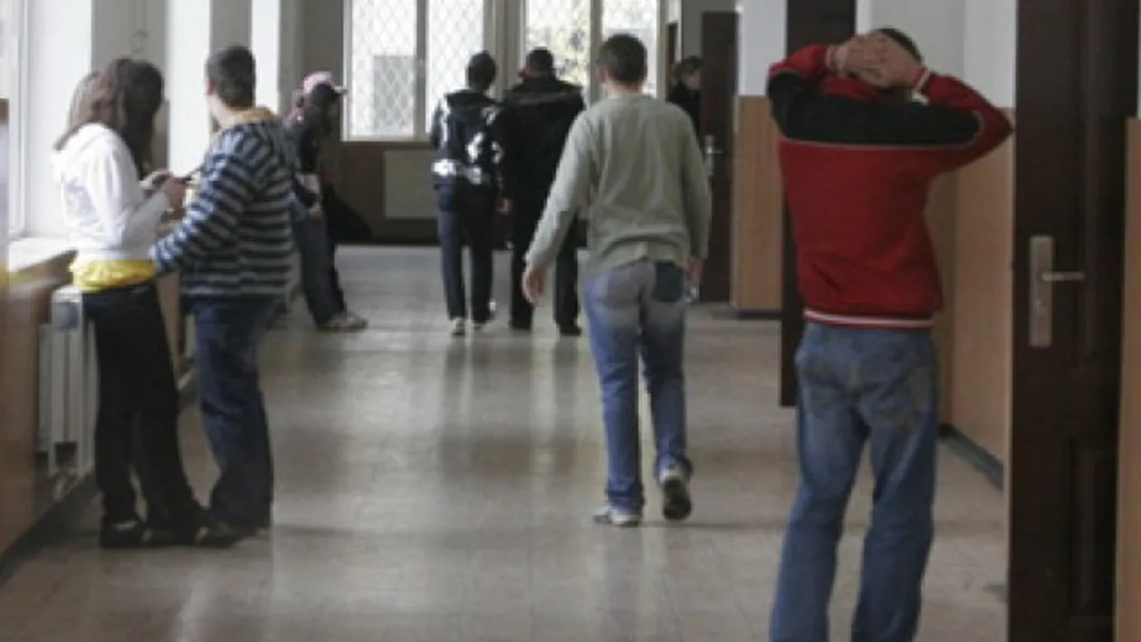 SOCANT! Peste 80% dintre elevii de 14-16 ani au facut deja ASTA! Concluzia cutremuratoare a unui STUDIU