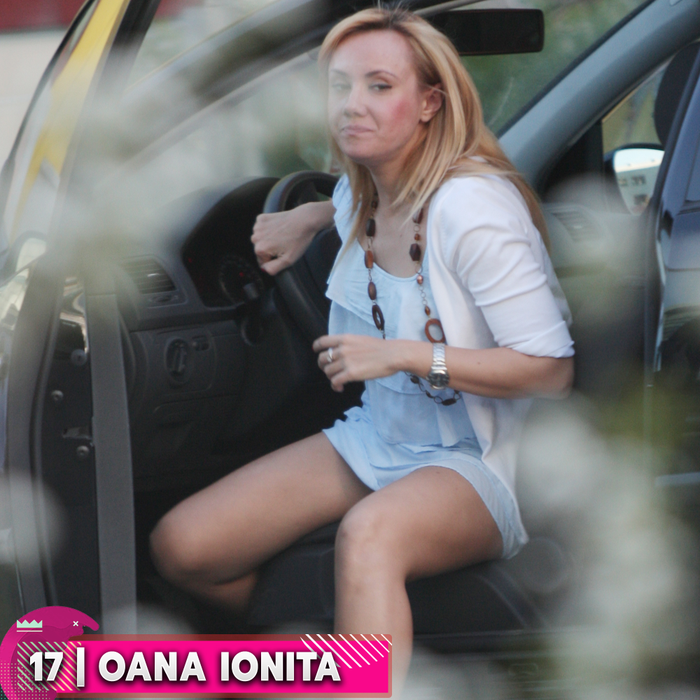 Top 30 sexy-vedete în ipostaze super-provocatoare pe stradă. Pe ce locuri “se bat” Lidia Buble, Daniela Crudu, Delia ori Claudia Pavel
