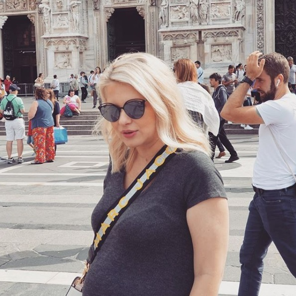 Cristina Dochianu a născut. Fosta știristă de la Antena 1 a devenit mamă pentru a treia oară