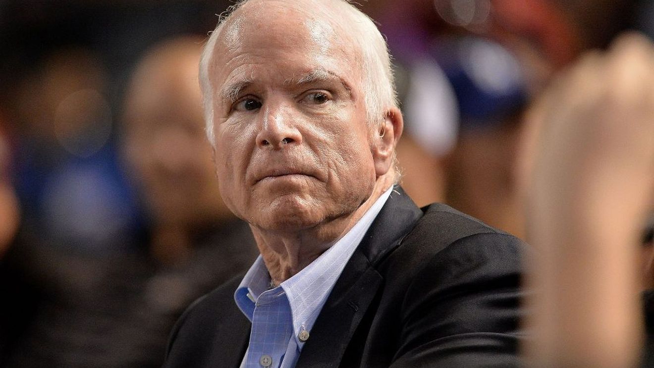 John McCain a murit la vârsta de 81 de ani. Senatorul american își întrerupsese tratamentul pentru cancer
