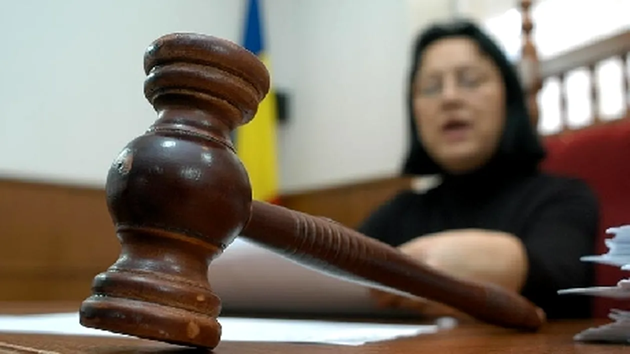 Două judecătoare din Bucureşti au fost reţinute pentru luare de mită! Suma se ridică la peste 150.000 de euro