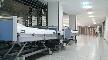 Elevi români, accidentați de tramvai în Praga. Unul dintre ei a ajuns în comă, în spital