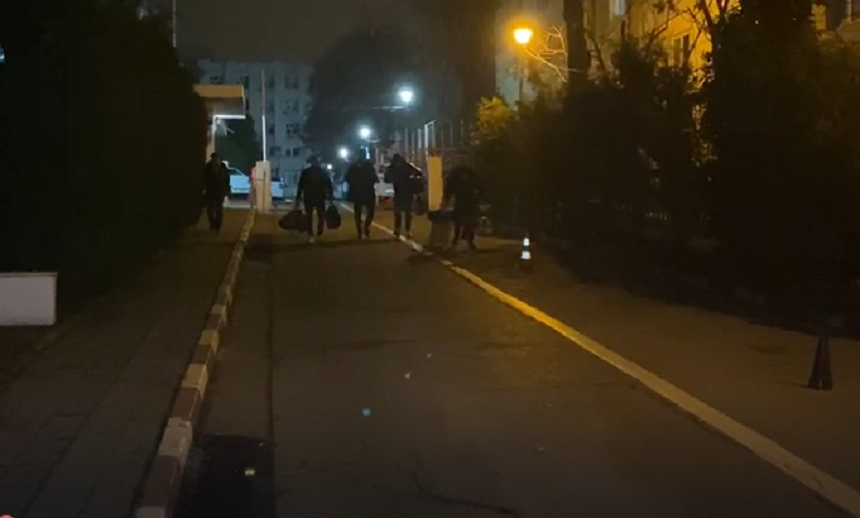 La ieșirea din arest, Alex Bodi a avut printre bagaje inclusiv o husă Viggo, firma lui Cătălin Botezatu