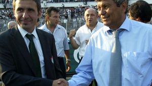 Hagi şi Lucescu critică noua Steaua, care va fi antrenată de Lăcătuş: "Ca la noi la nimeni"