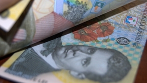 Duduienii nu l-au “ars” doar pe iubitul fostei doamne Albu. Si “stapanul litoralului” a luat bani cu dobanda de la camatari