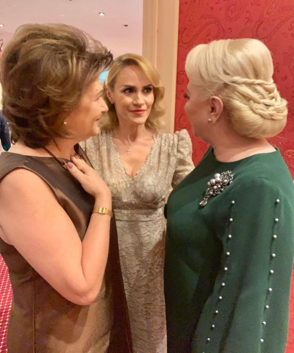 Cum s-a îmbrăcat Viorica Dăncilă la botezul fetiței Alessandrei Stoicescu