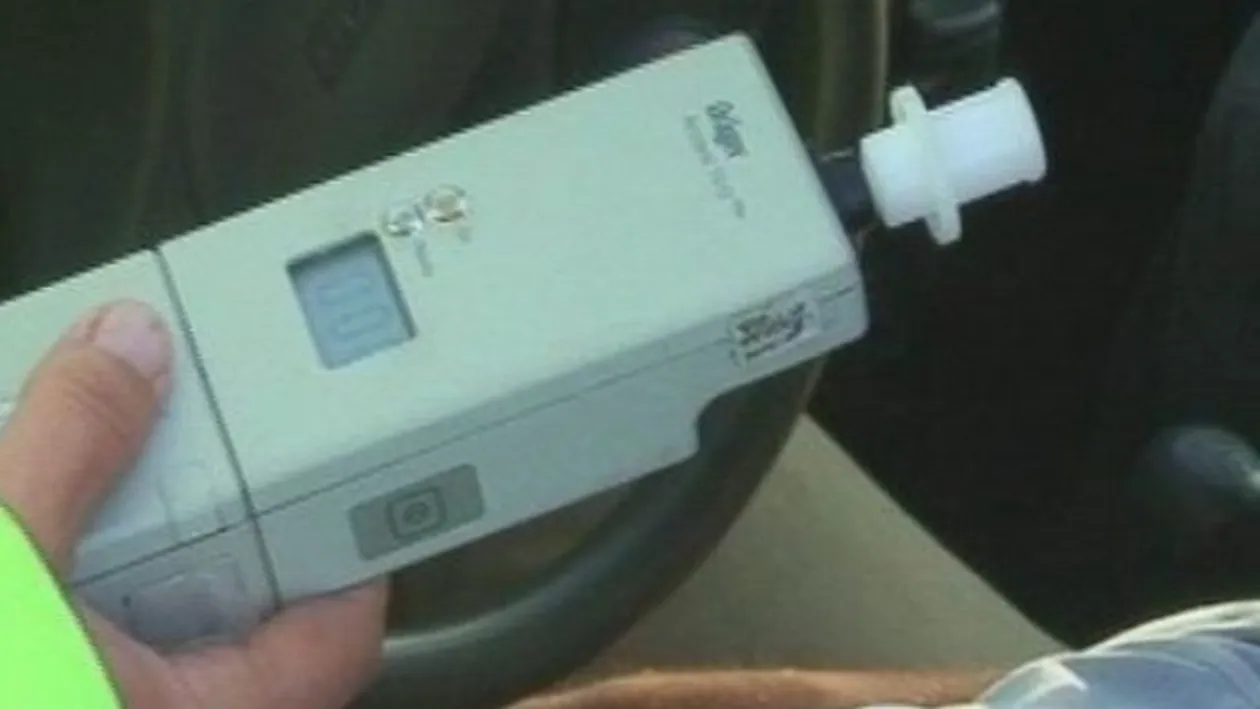 Sofer dat in urmarire dupa ce a produs un accident pe A1, prins in Bucuresti, cu alcoolemie 1,46 mg/l