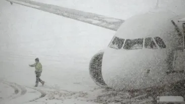 Tarom a anulat şase zboruri din cauza ninsorilor! Anunţul a fost făcut cu puţin timp în urmă