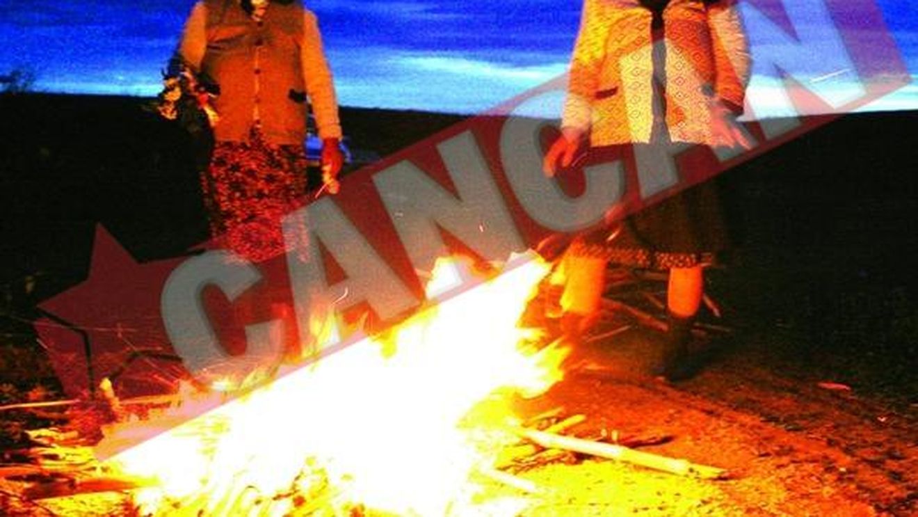 Oltencele au incalzit sufletele mortilor in dimineata de Joia Mare