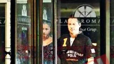 Ce manevra i-a facut Elena Basescu lui Hrebe Jr. la cinema