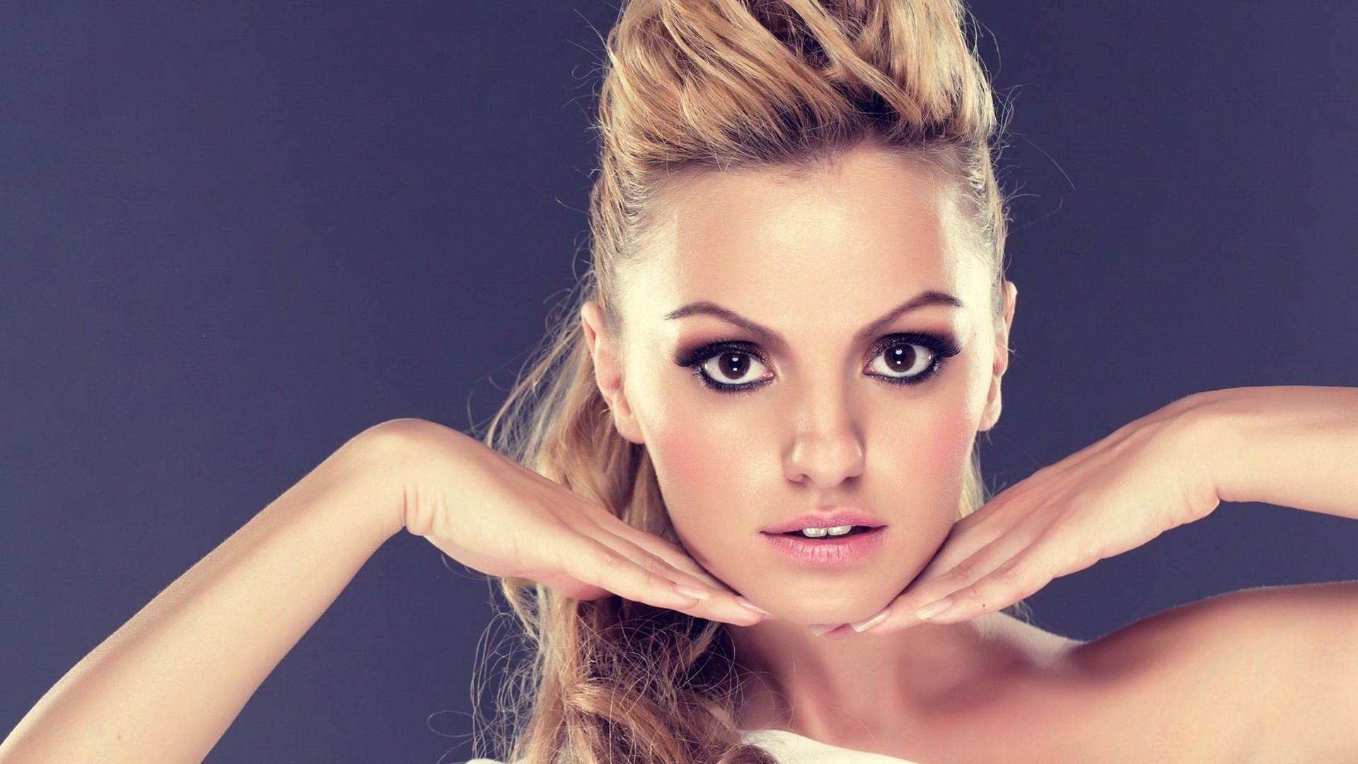 A castigat procesul cu Marcel Prodan, insa Alexandra Stan nu a scapat de probleme! Ce interdictie i-a pus celalalt fost manager