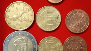 Dacă o ai pe acasă, te îmbogățești! Aceasta monedă se vinde acum cu 500.000 de lei