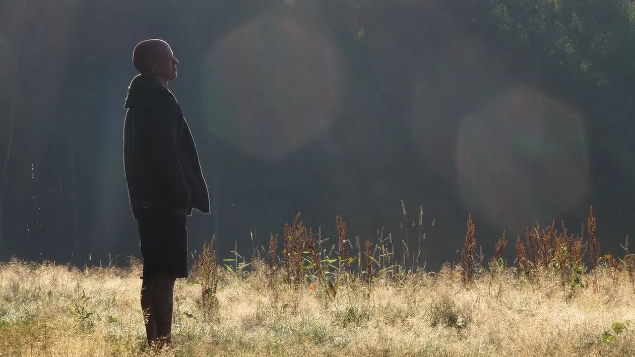 Povestea incredibila a dansatorului “din linia intai” care s-a inecat! A facut inconjurul lumii pentru a educa copiii din triburi!