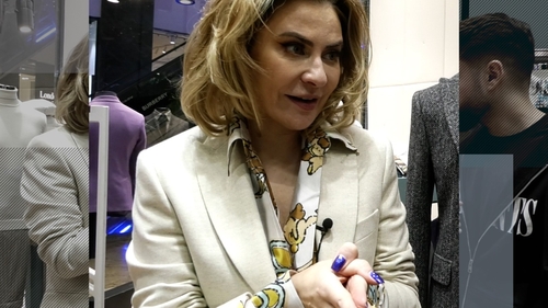 Adina Buzatu face precizări clare despre tendințele vestimentare de Crăciun: "Vă rog să nu rămâneți în papuci!"