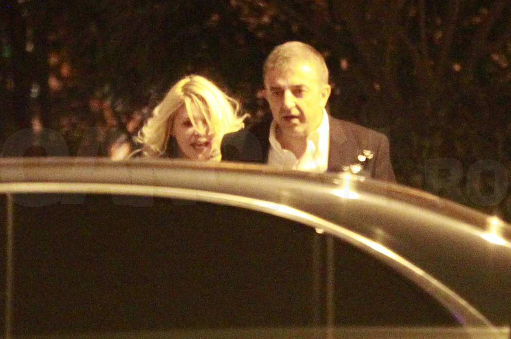 În vară a făcut ultima aroganţă posibilă la LOFT, iar acum culege ”roadele”! Milionarul turc cu două Ferrariuri  a ”combinat” o blonduţă jucăuşă!
