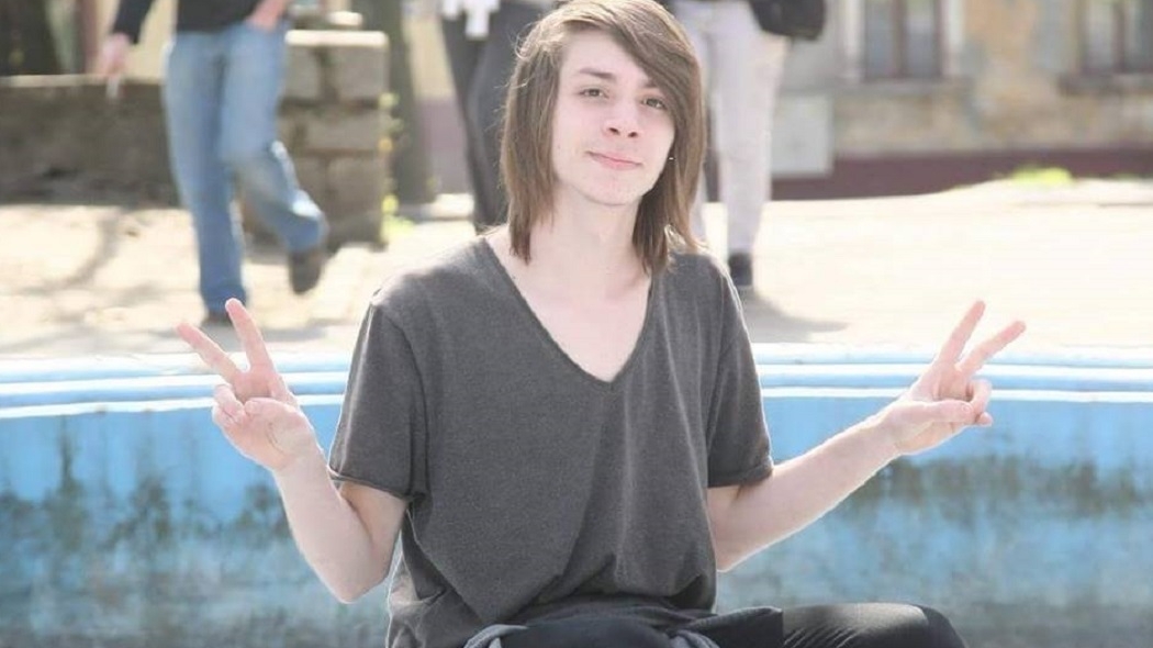 FOTO Detalii înfiorătoare în cazul adolescentului care s-a sinucis la Oradea. Acum doi ani, fratele său s-a aruncat de pe un bloc cu 10 etaje