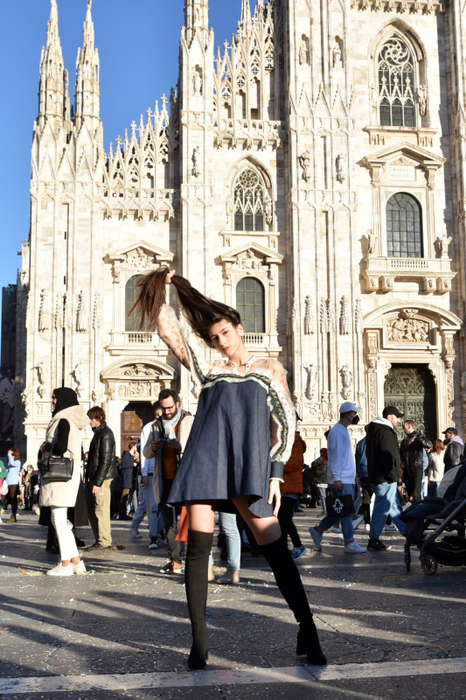 Raisandra, solidară cu poporul ucrainean la “Milano Fashion Week”. Gestul de suflet pe care l-a făcut pe scenă, în timpul defilărilor și reprezentațiilor | FOTO + VIDEO