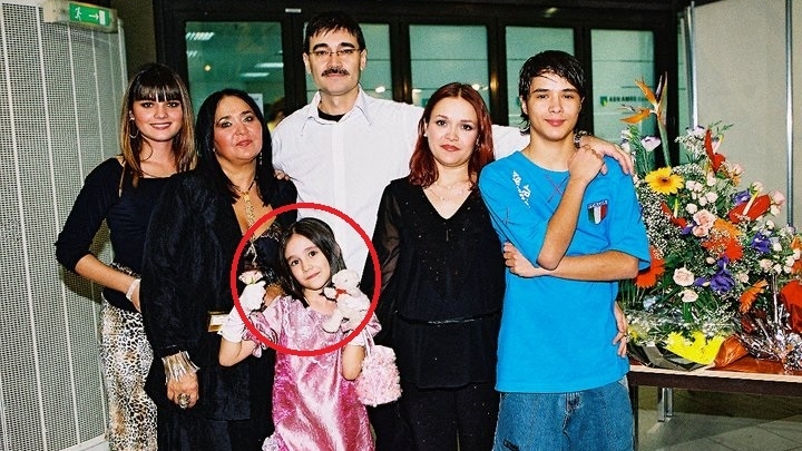 Ţi-o mai aminteşti pe Maria, mezina Lizei Panait? S-a făcut o femeie în toată regula şi e de o frumuseţe răpitoare