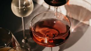 (P) Arome și tradiție: ce trebuie să știi despre coniac și whisky