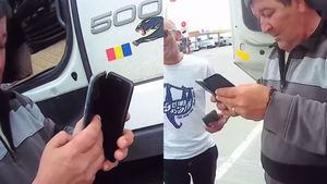 Reacția fabuloasă a unui șofer de TIR atunci când a fost tras pe dreapta de Valer Kovacs. „Dacă dumneavoastră îmi luați carnetul ...”