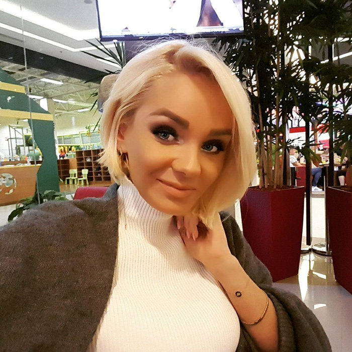 Maria Constantin este acuzată că a avut o relaţie cu un alt bărbat în timpul căsnicie cu Marcel Toader