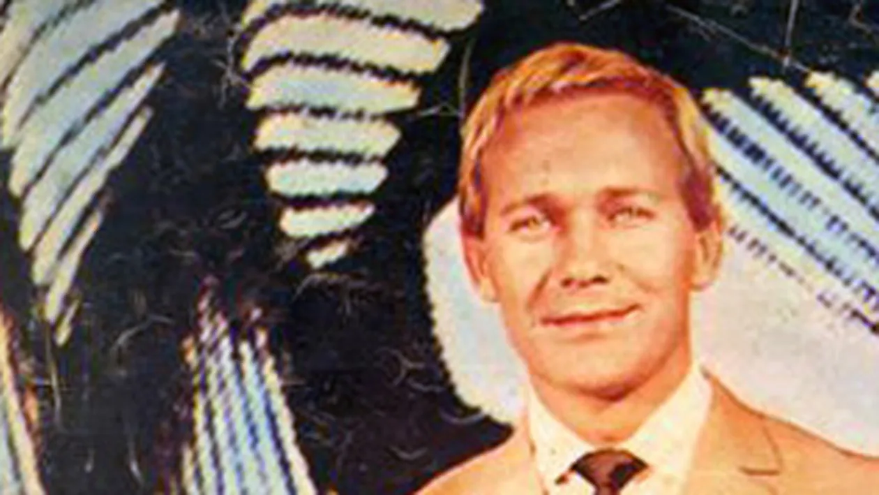 Mister total! Tatal Malinei Olinescu s-a sinucis, a alunecat la betie sau a cazut cand fugea pe balcon din casa amantei?