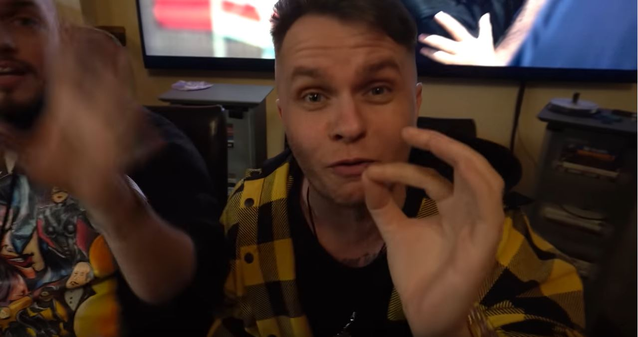 Codin Maticiuc și BRomania s-au sărutat pasional în filmul Miami Bici! Mărturisiri picante de pe platourile de filmare: “Au fost vreo 5 duble”