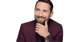 Cum a reacţionat Dani Oţil când a văzut prima imagine postată cu chipul fiului său: "Nu e al meu"
